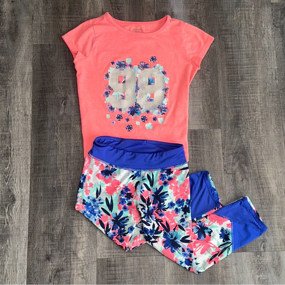 Little Girls Size 7 / 8 Multi-Colored Tee & Capri Pants Activewear Workout Set